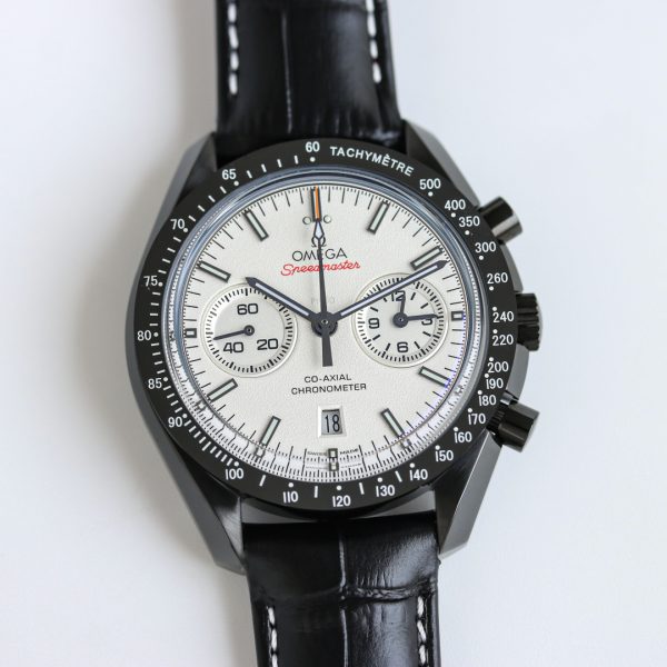 OMEGA Speedmaster "Dark Side of the Moon"